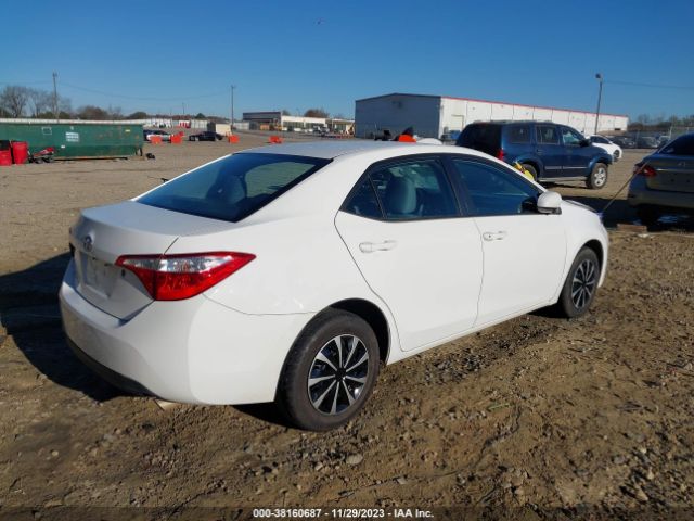 Photo 3 VIN: 5YFBURHE7FP206822 - TOYOTA COROLLA 