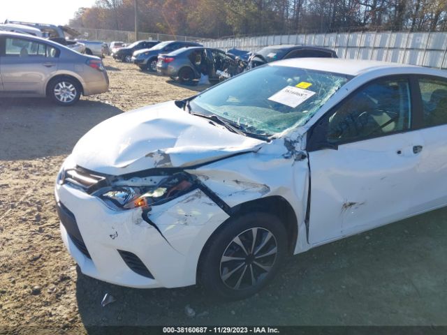 Photo 5 VIN: 5YFBURHE7FP206822 - TOYOTA COROLLA 