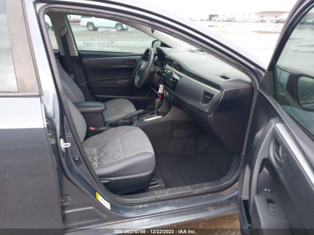 Photo 4 VIN: 5YFBURHE7FP209915 - TOYOTA COROLLA 