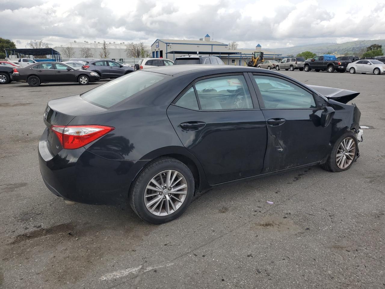 Photo 2 VIN: 5YFBURHE7FP279480 - TOYOTA COROLLA 