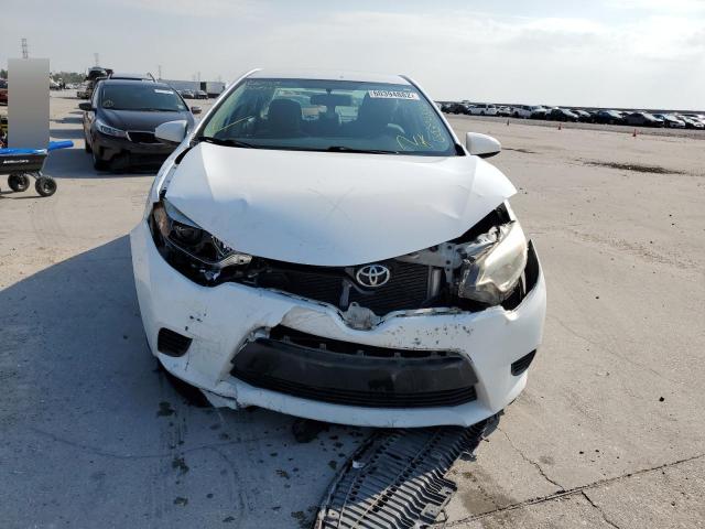 Photo 8 VIN: 5YFBURHE7FP324272 - TOYOTA COROLLA L 