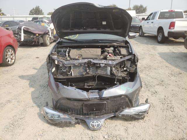 Photo 8 VIN: 5YFBURHE7HP689442 - TOYOTA COROLLA L 