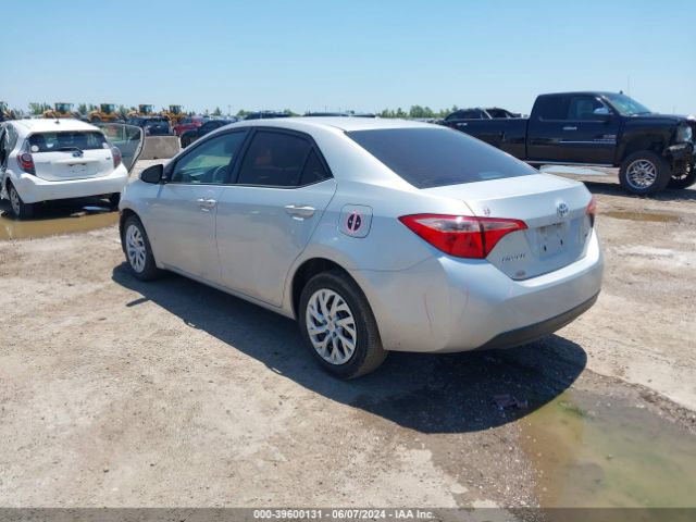 Photo 2 VIN: 5YFBURHE7JP752397 - TOYOTA COROLLA 