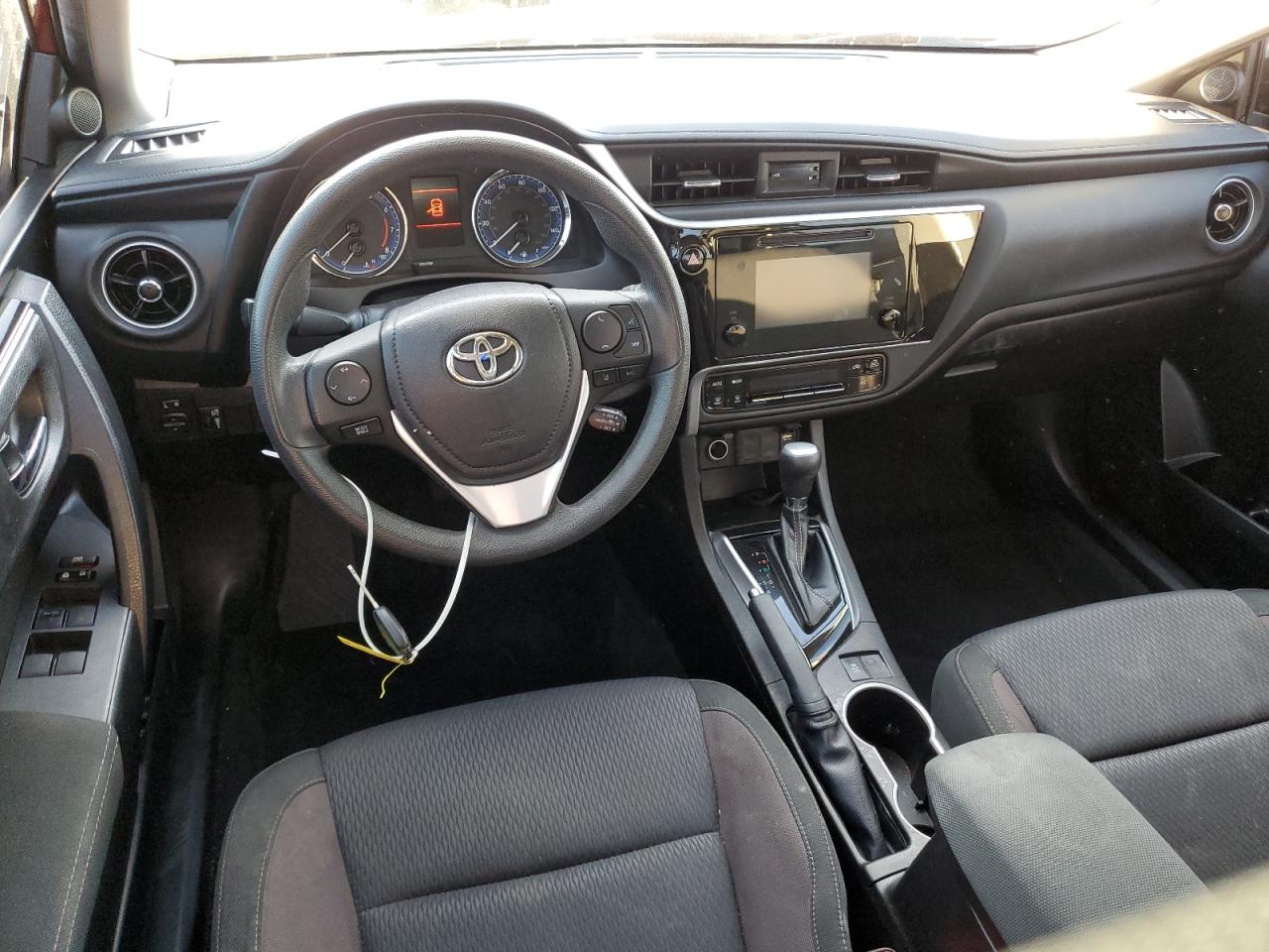 Photo 7 VIN: 5YFBURHE7JP847946 - TOYOTA COROLLA 