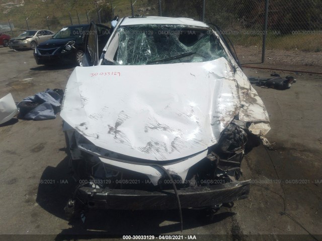 Photo 5 VIN: 5YFBURHE7KP894752 - TOYOTA COROLLA 