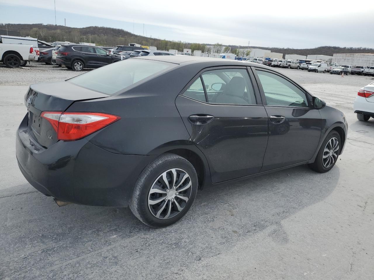 Photo 2 VIN: 5YFBURHE8EP095471 - TOYOTA COROLLA 