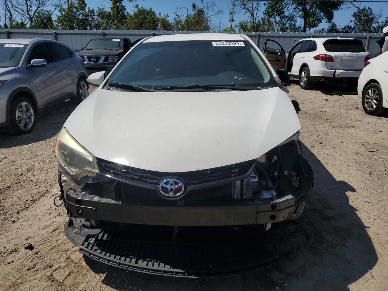 Photo 4 VIN: 5YFBURHE8FP208496 - TOYOTA COROLLA 