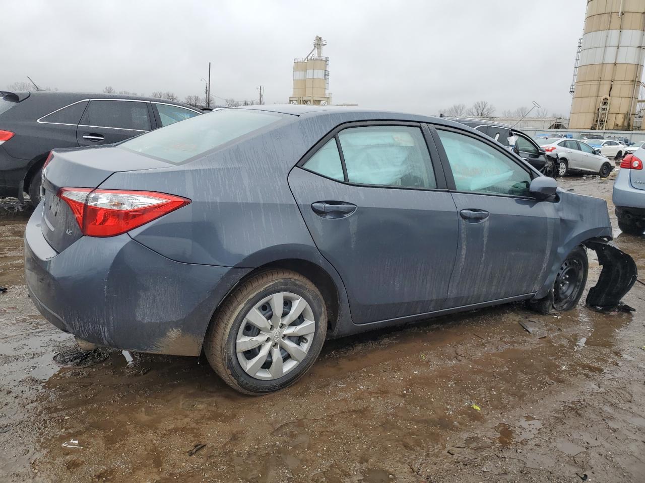 Photo 2 VIN: 5YFBURHE8FP260646 - TOYOTA COROLLA 