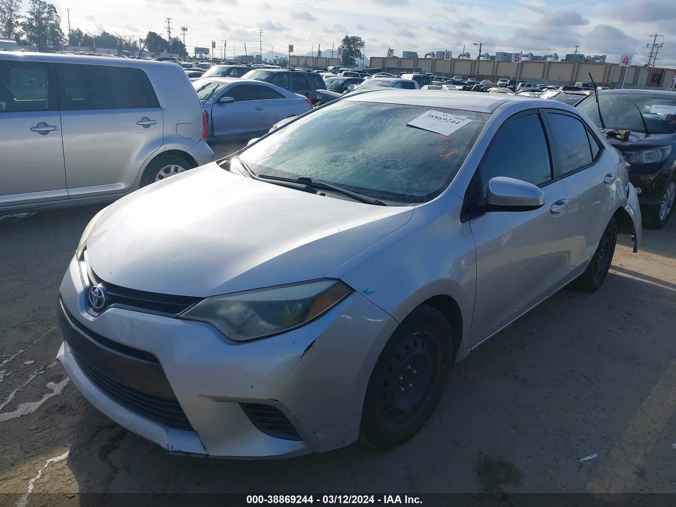 Photo 1 VIN: 5YFBURHE8FP266589 - TOYOTA COROLLA 