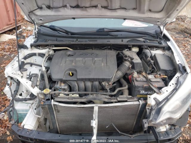 Photo 9 VIN: 5YFBURHE8FP324619 - TOYOTA COROLLA 