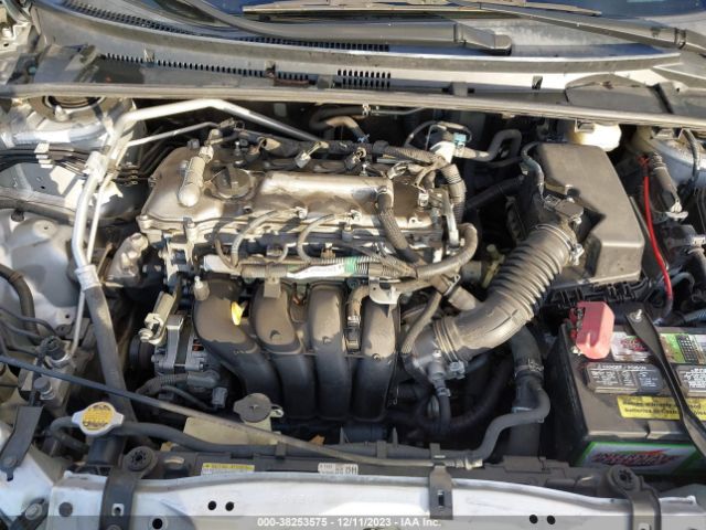 Photo 9 VIN: 5YFBURHE8HP611526 - TOYOTA COROLLA 