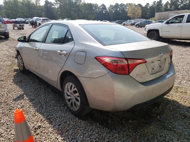 Photo 2 VIN: 5YFBURHE8HP709004 - TOYOTA COROLLA L 