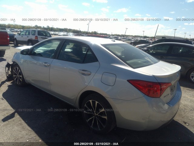 Photo 2 VIN: 5YFBURHE8JP808363 - TOYOTA COROLLA 