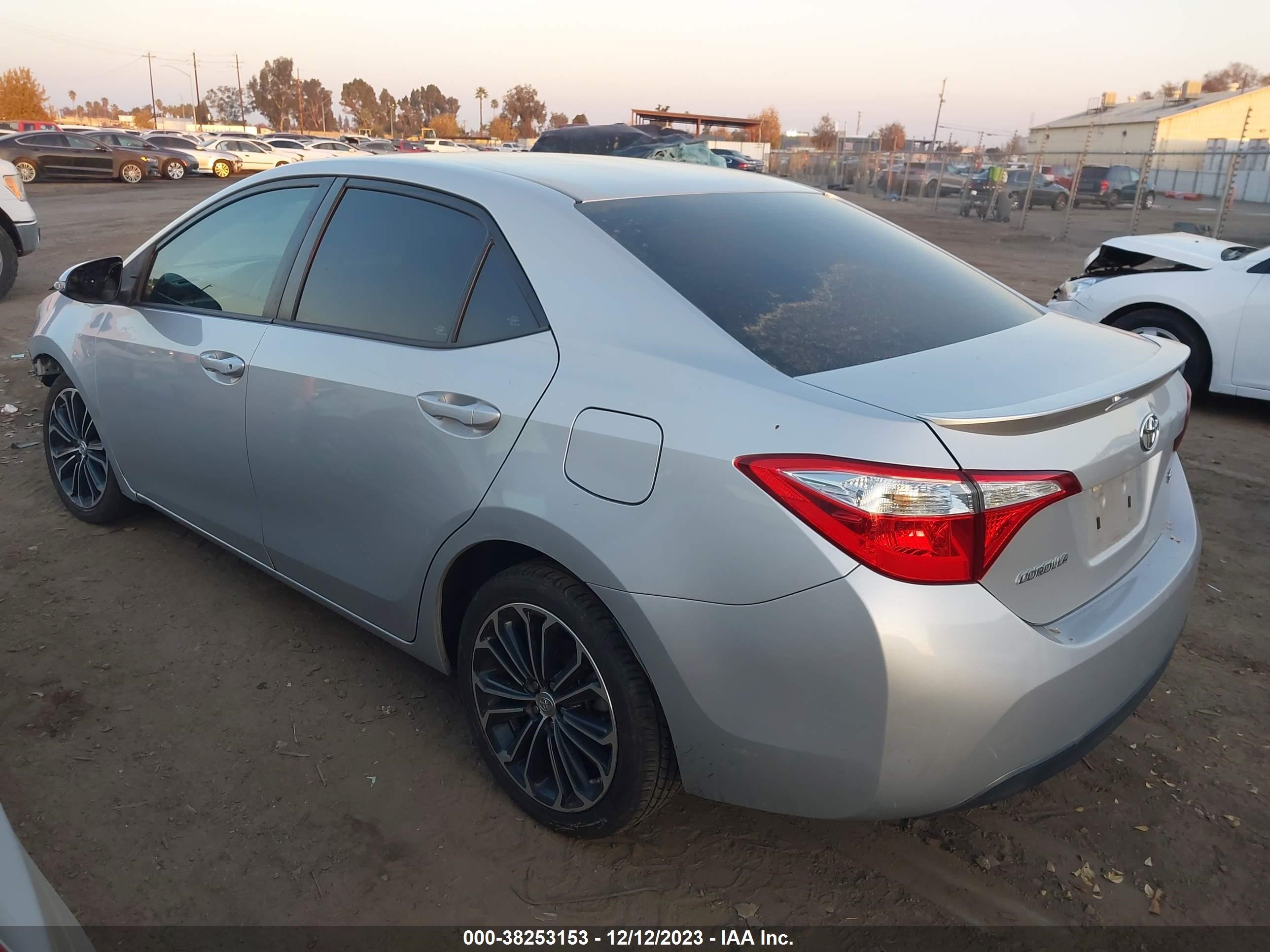 Photo 2 VIN: 5YFBURHE9FP235089 - TOYOTA COROLLA 