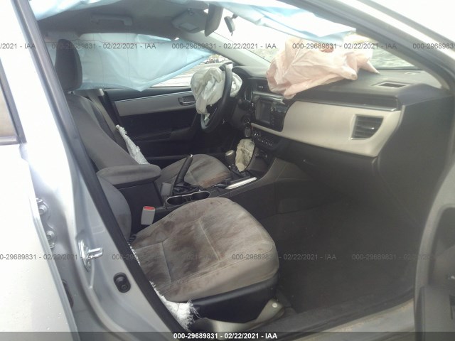 Photo 4 VIN: 5YFBURHE9GP546202 - TOYOTA COROLLA 