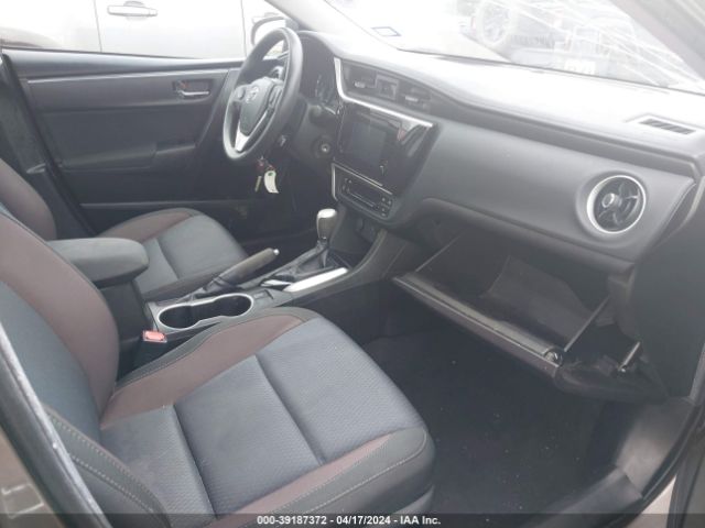 Photo 4 VIN: 5YFBURHE9JP765149 - TOYOTA COROLLA 