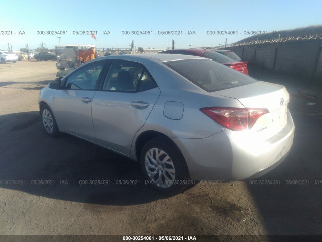 Photo 2 VIN: 5YFBURHE9KP871120 - TOYOTA COROLLA 