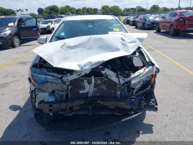 Photo 5 VIN: 5YFBURHE9KP878228 - TOYOTA COROLLA 