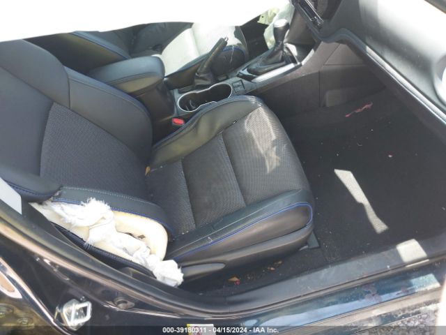 Photo 4 VIN: 5YFBURHE9KP880643 - TOYOTA COROLLA 