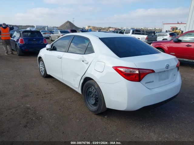 Photo 2 VIN: 5YFBURHE9KP882120 - TOYOTA COROLLA 