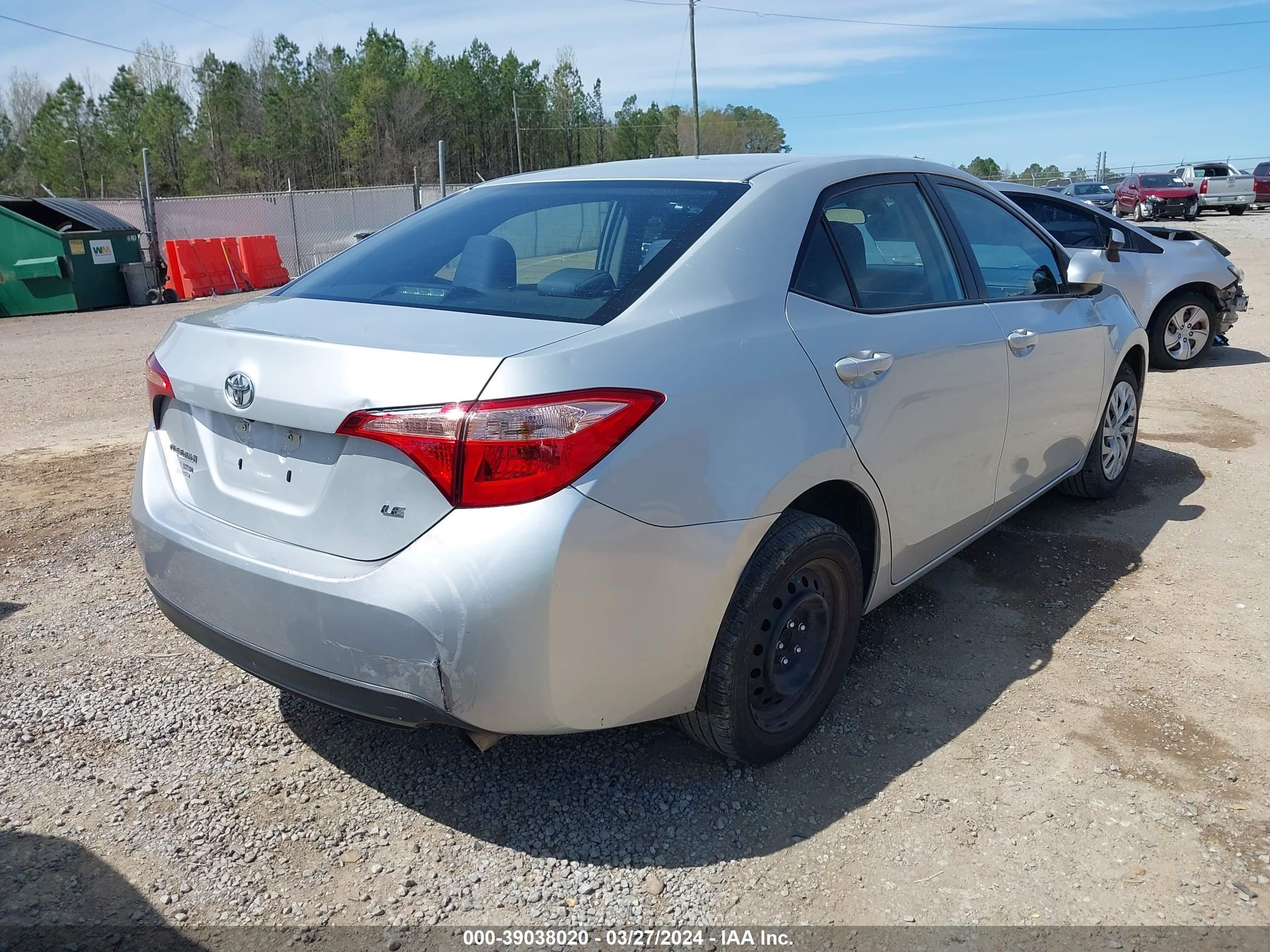 Photo 3 VIN: 5YFBURHE9KP902592 - TOYOTA COROLLA 