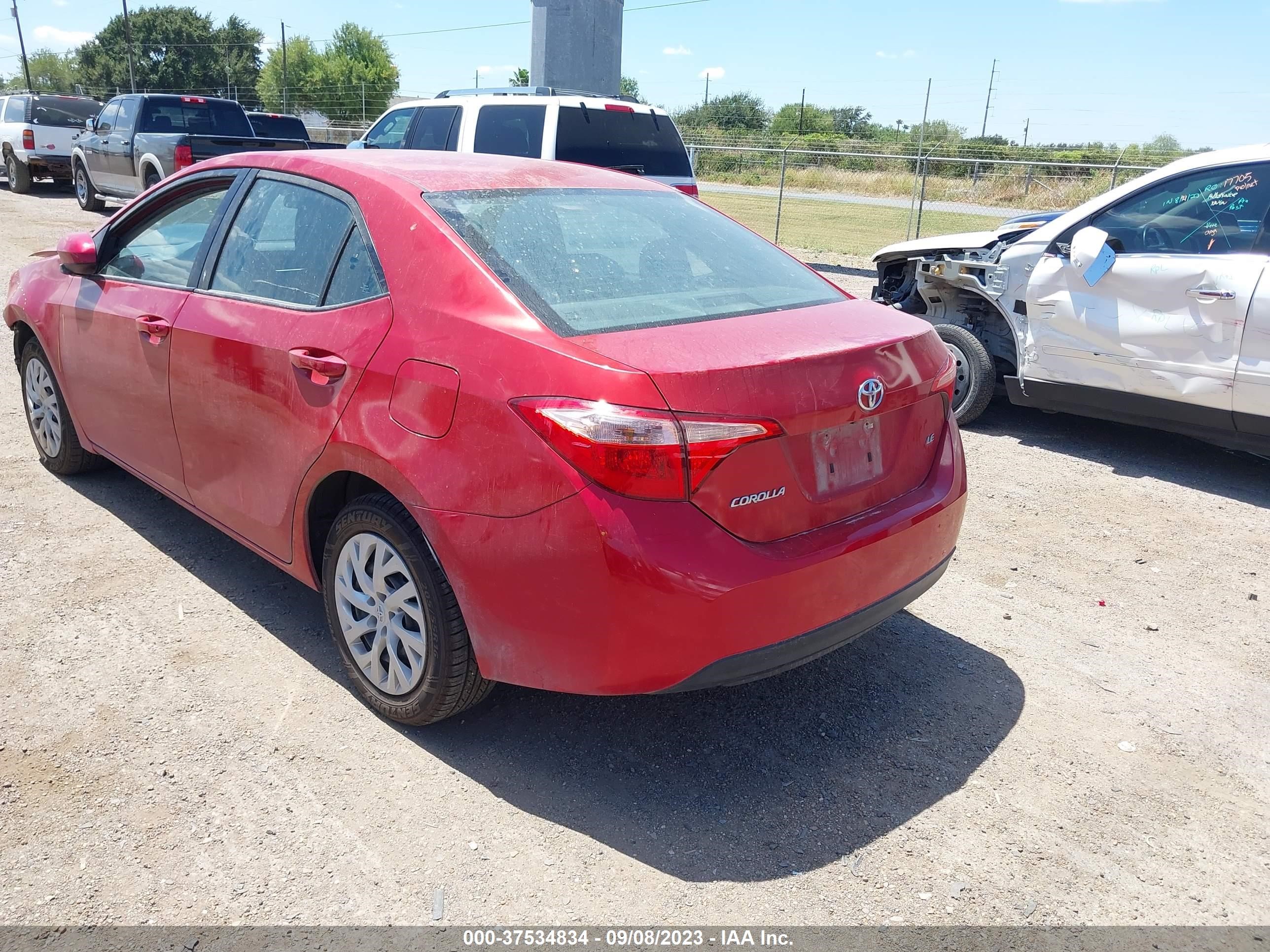 Photo 2 VIN: 5YFBURHE9KP930280 - TOYOTA COROLLA 