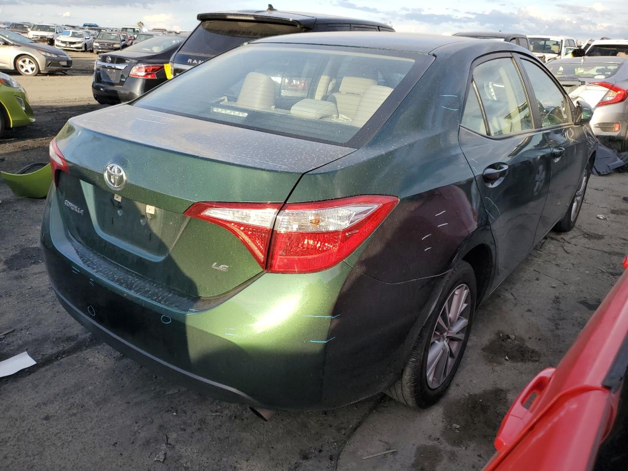 Photo 2 VIN: 5YFBURHEXEP032887 - TOYOTA COROLLA 