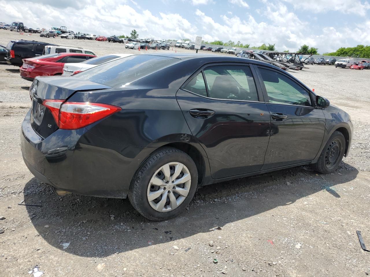 Photo 2 VIN: 5YFBURHEXFP180085 - TOYOTA COROLLA 