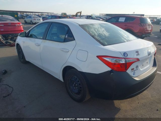 Photo 2 VIN: 5YFBURHEXGP488939 - TOYOTA COROLLA 