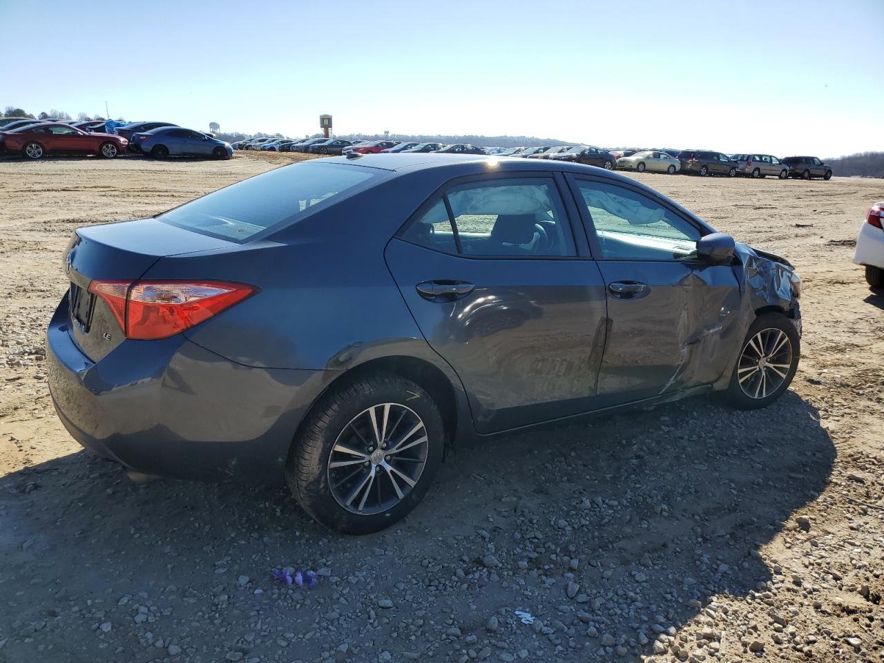 Photo 2 VIN: 5YFBURHEXHP697874 - TOYOTA COROLLA 