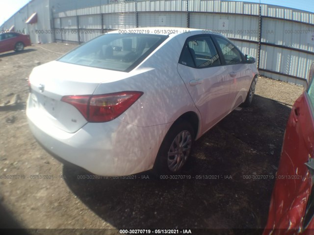 Photo 3 VIN: 5YFBURHEXHP704404 - TOYOTA COROLLA 