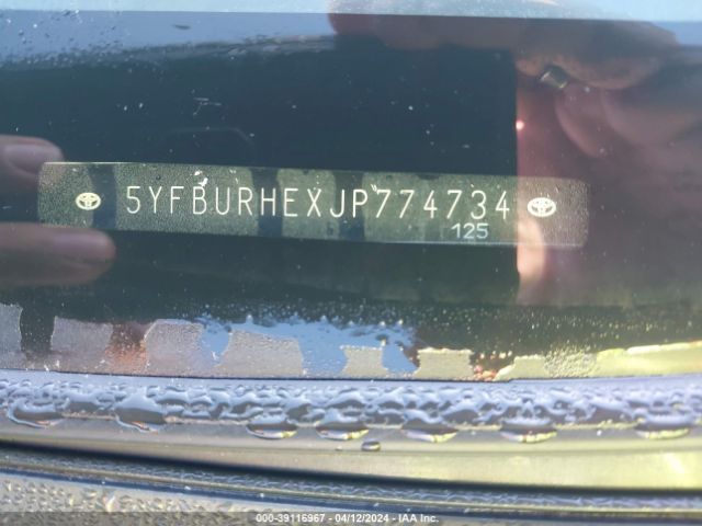 Photo 8 VIN: 5YFBURHEXJP774734 - TOYOTA COROLLA 