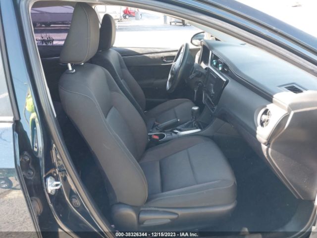 Photo 4 VIN: 5YFBURHEXJP799875 - TOYOTA COROLLA 