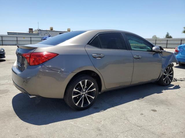 Photo 2 VIN: 5YFBURHEXJP816996 - TOYOTA COROLLA 