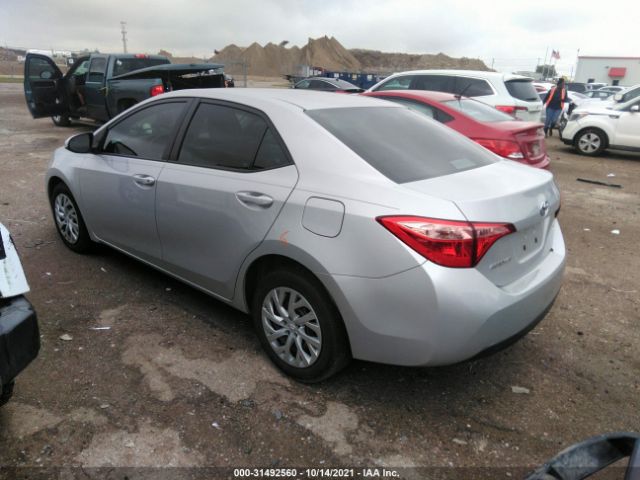 Photo 2 VIN: 5YFBURHEXKP925413 - TOYOTA COROLLA 