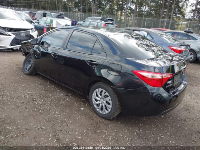 Photo 2 VIN: 5YFBURHEXKP947492 - TOYOTA COROLLA 