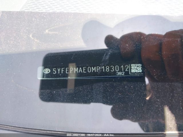 Photo 8 VIN: 5YFEPMAE0MP183012 - TOYOTA COROLLA 