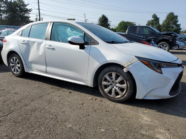 Photo 3 VIN: 5YFEPMAE0MP184810 - TOYOTA COROLLA LE 