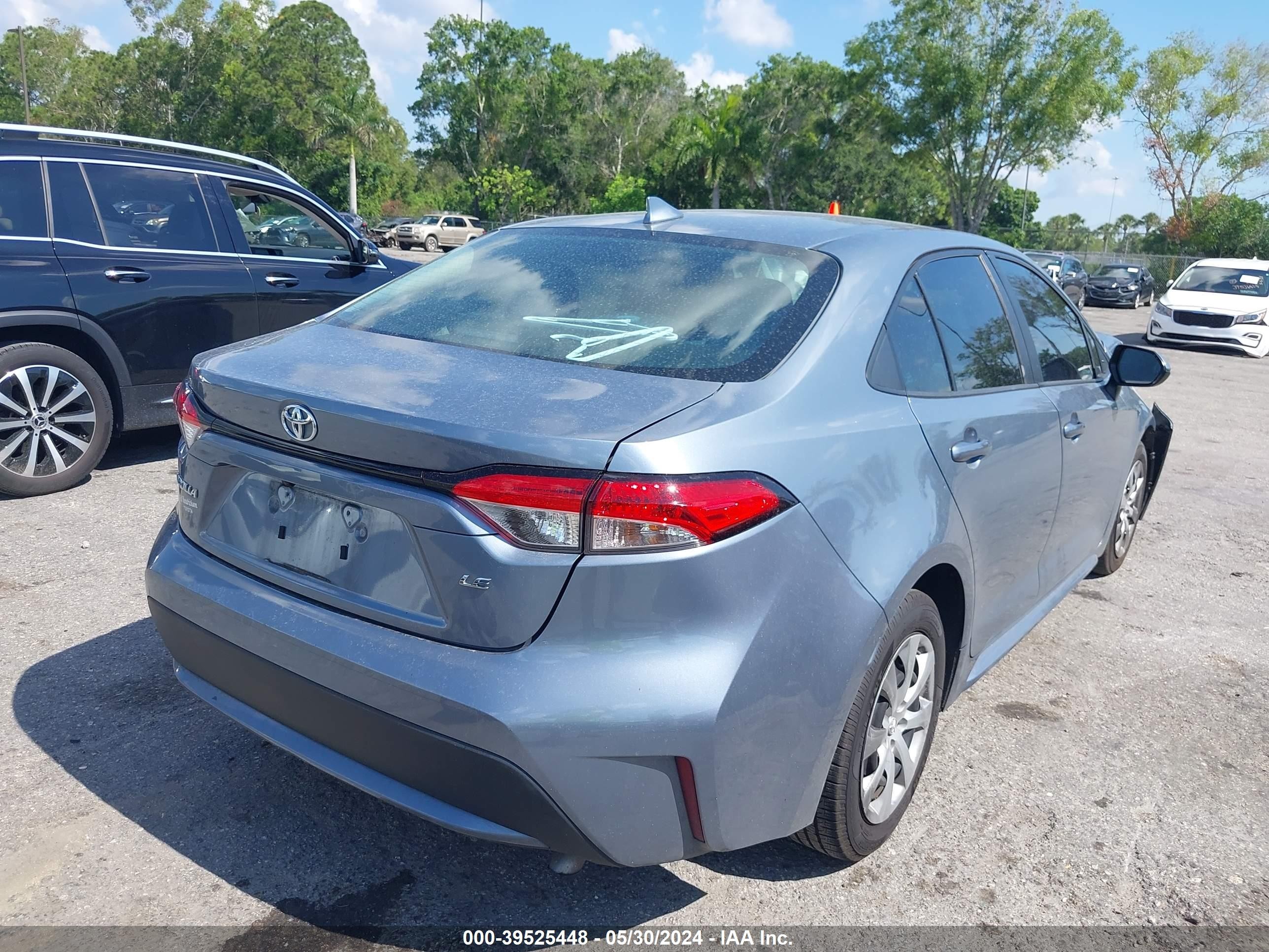 Photo 3 VIN: 5YFEPMAE0MP212430 - TOYOTA COROLLA 