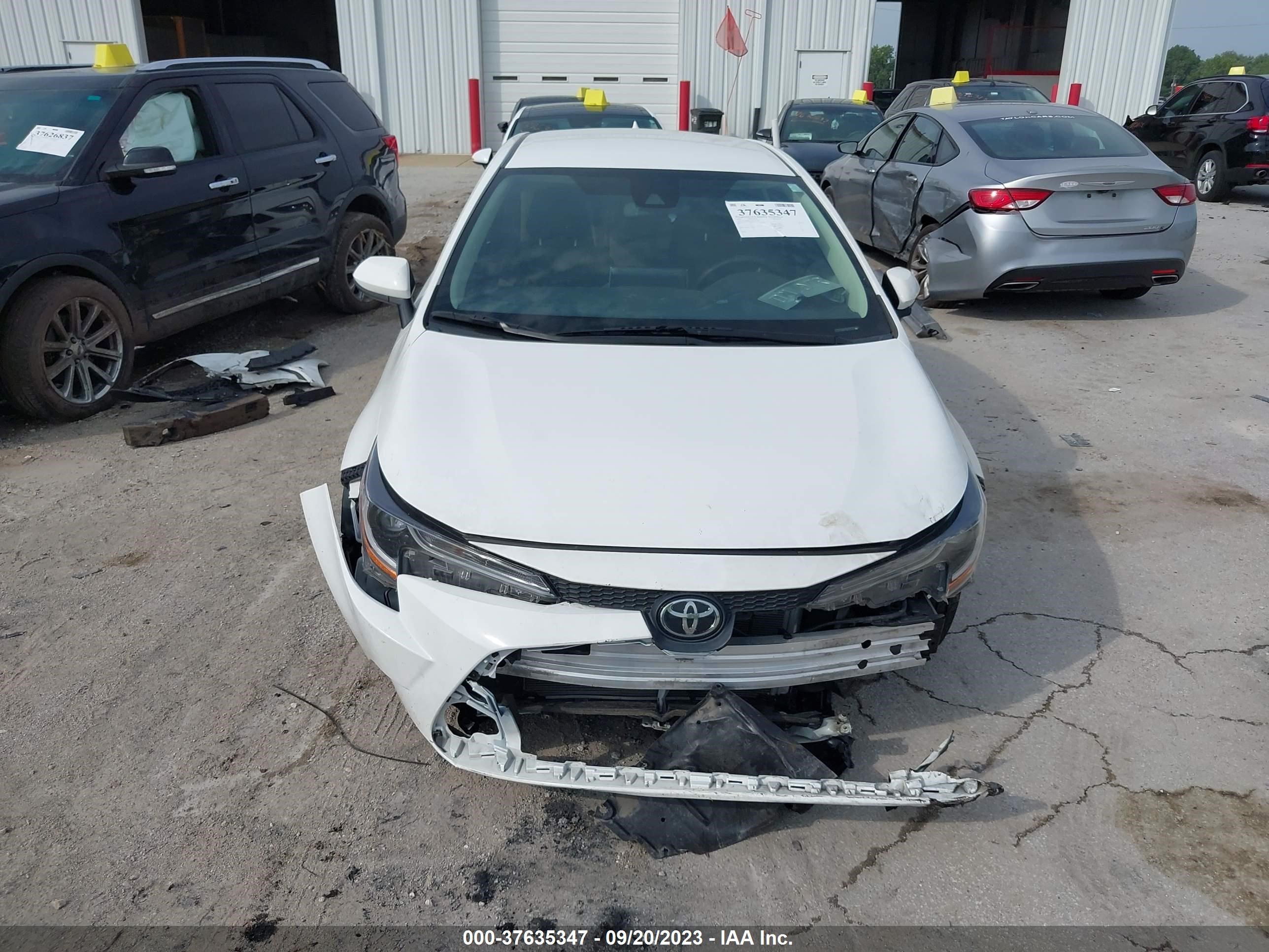 Photo 11 VIN: 5YFEPMAE1MP163982 - TOYOTA COROLLA 