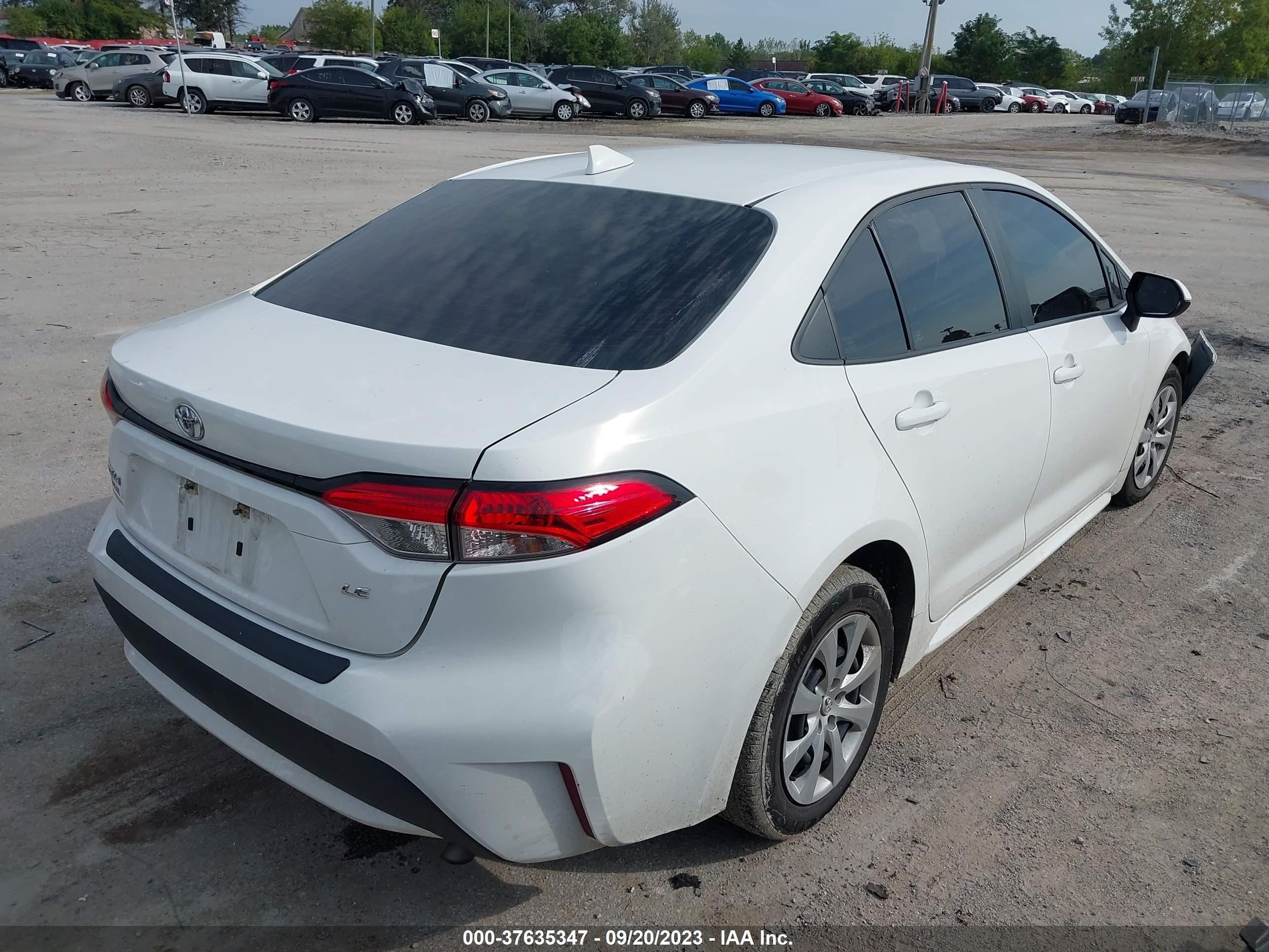 Photo 3 VIN: 5YFEPMAE1MP163982 - TOYOTA COROLLA 