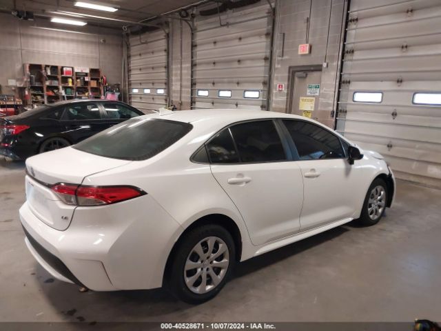 Photo 3 VIN: 5YFEPMAE1MP199896 - TOYOTA COROLLA 