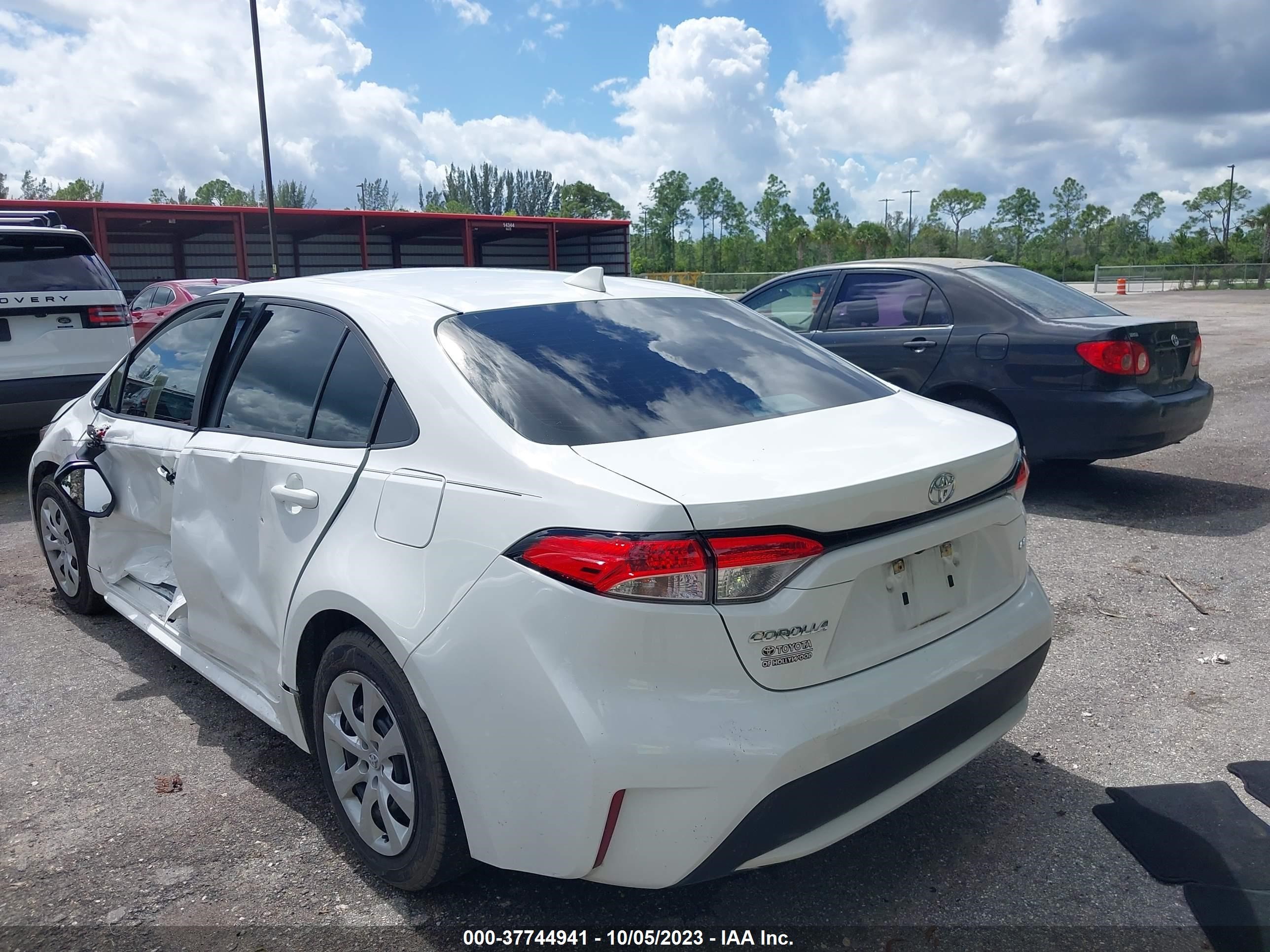 Photo 2 VIN: 5YFEPMAE1NP274548 - TOYOTA COROLLA 