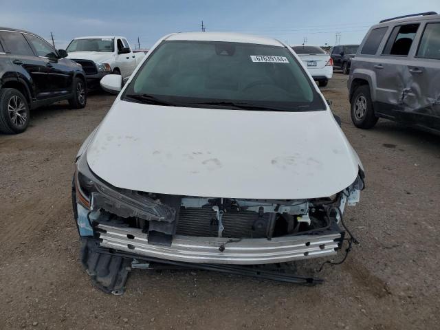 Photo 4 VIN: 5YFEPMAE3NP296437 - TOYOTA COROLLA LE 