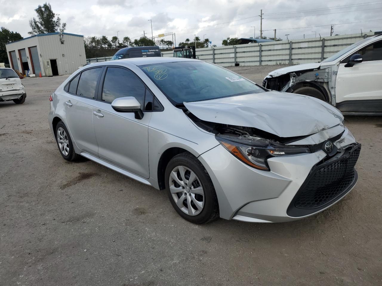 Photo 3 VIN: 5YFEPMAE3NP303418 - TOYOTA COROLLA 