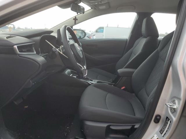 Photo 6 VIN: 5YFEPMAE3NP322499 - TOYOTA COROLLA LE 