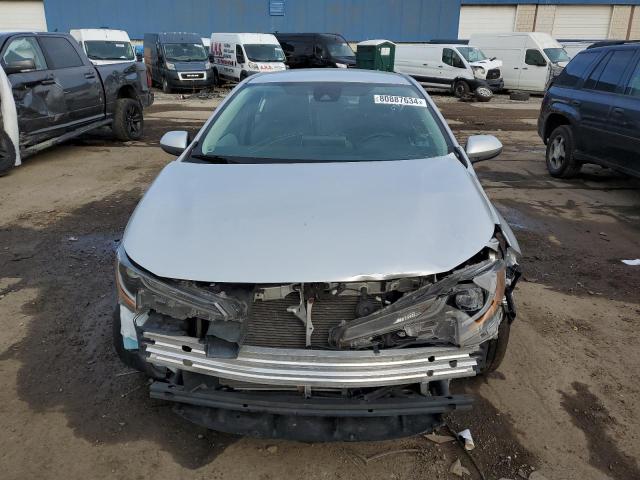 Photo 4 VIN: 5YFEPMAE4MP178461 - TOYOTA COROLLA LE 