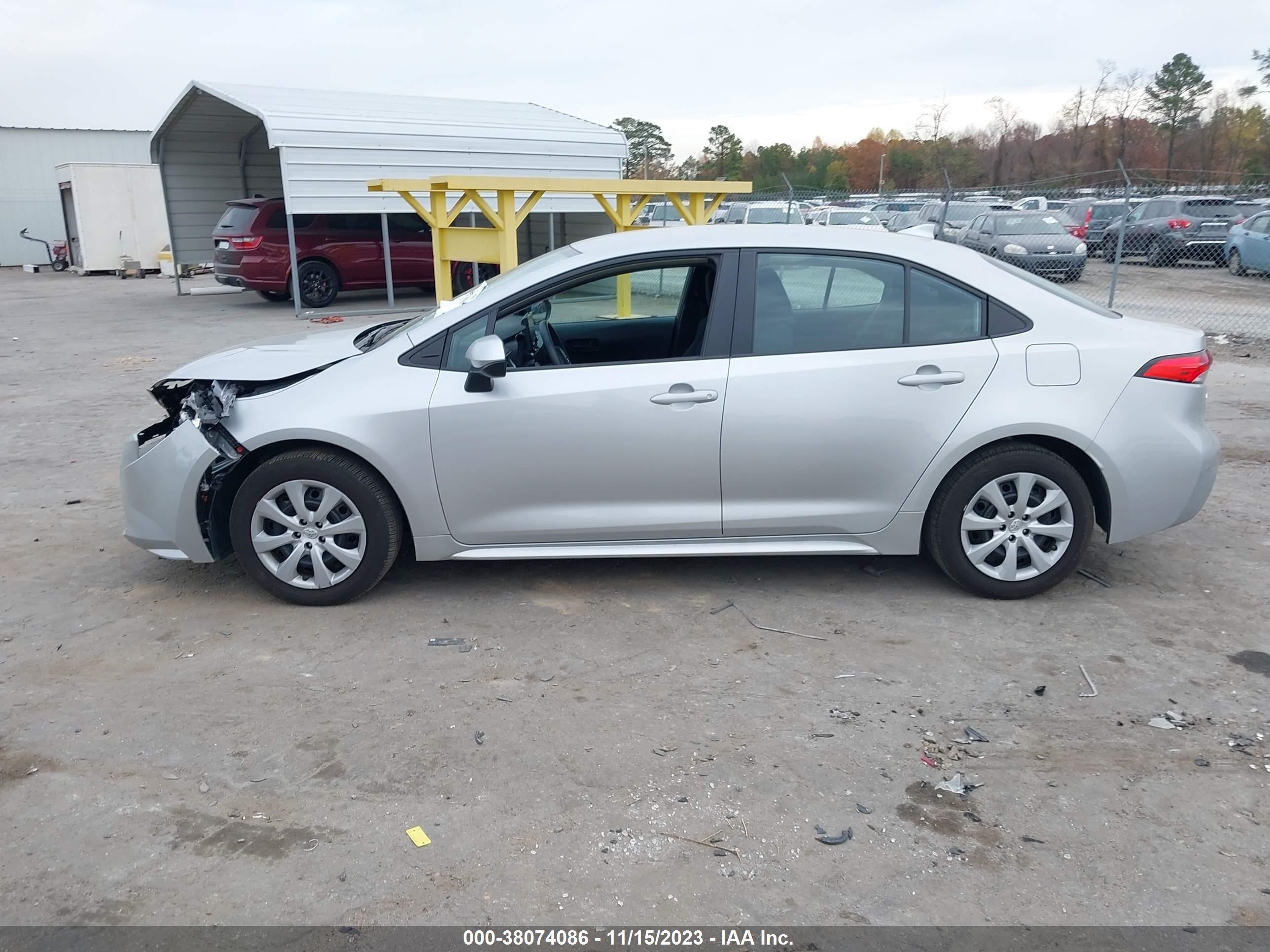 Photo 13 VIN: 5YFEPMAE4NP351848 - TOYOTA COROLLA 