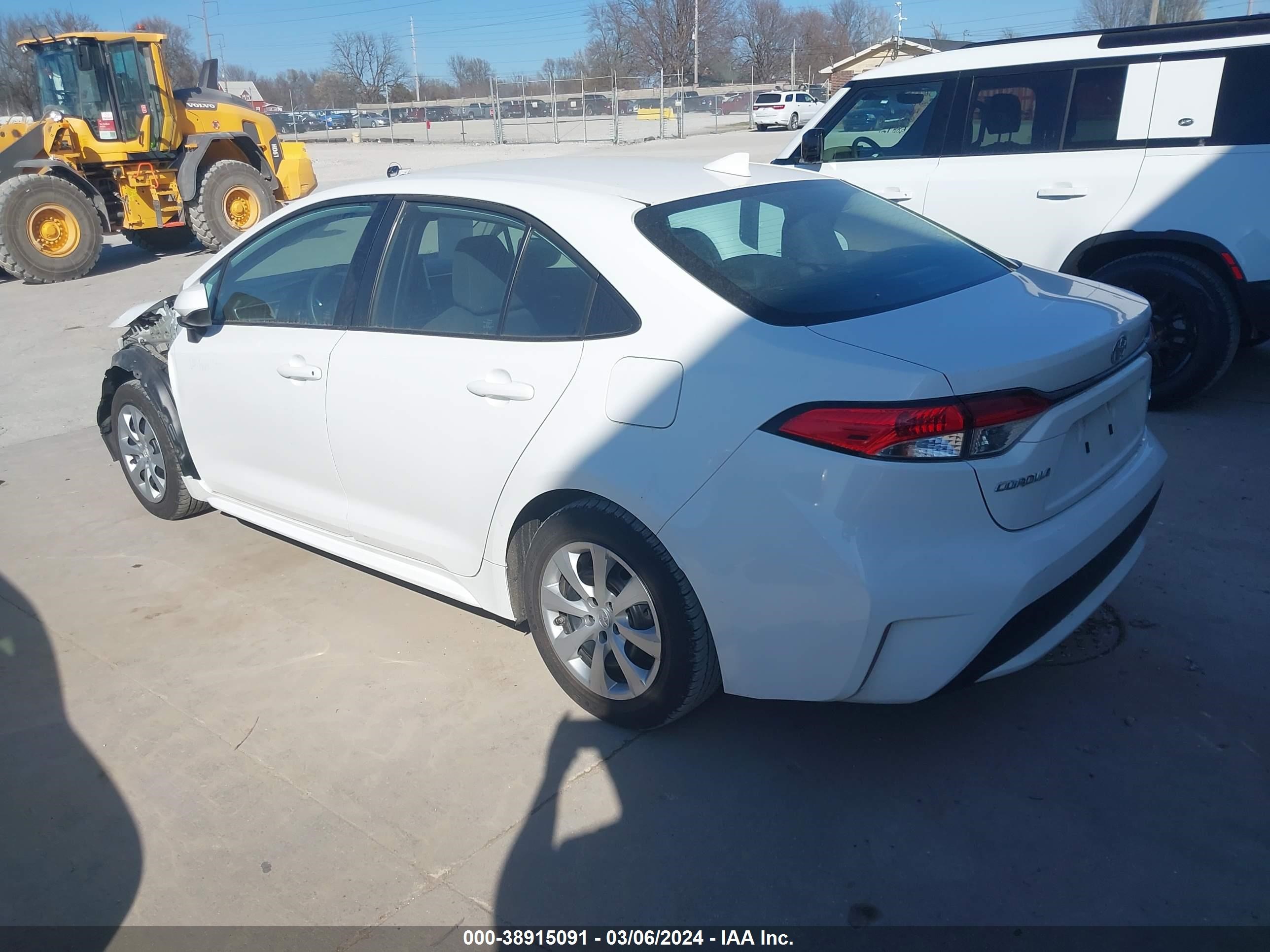 Photo 2 VIN: 5YFEPMAE5MP183264 - TOYOTA COROLLA 