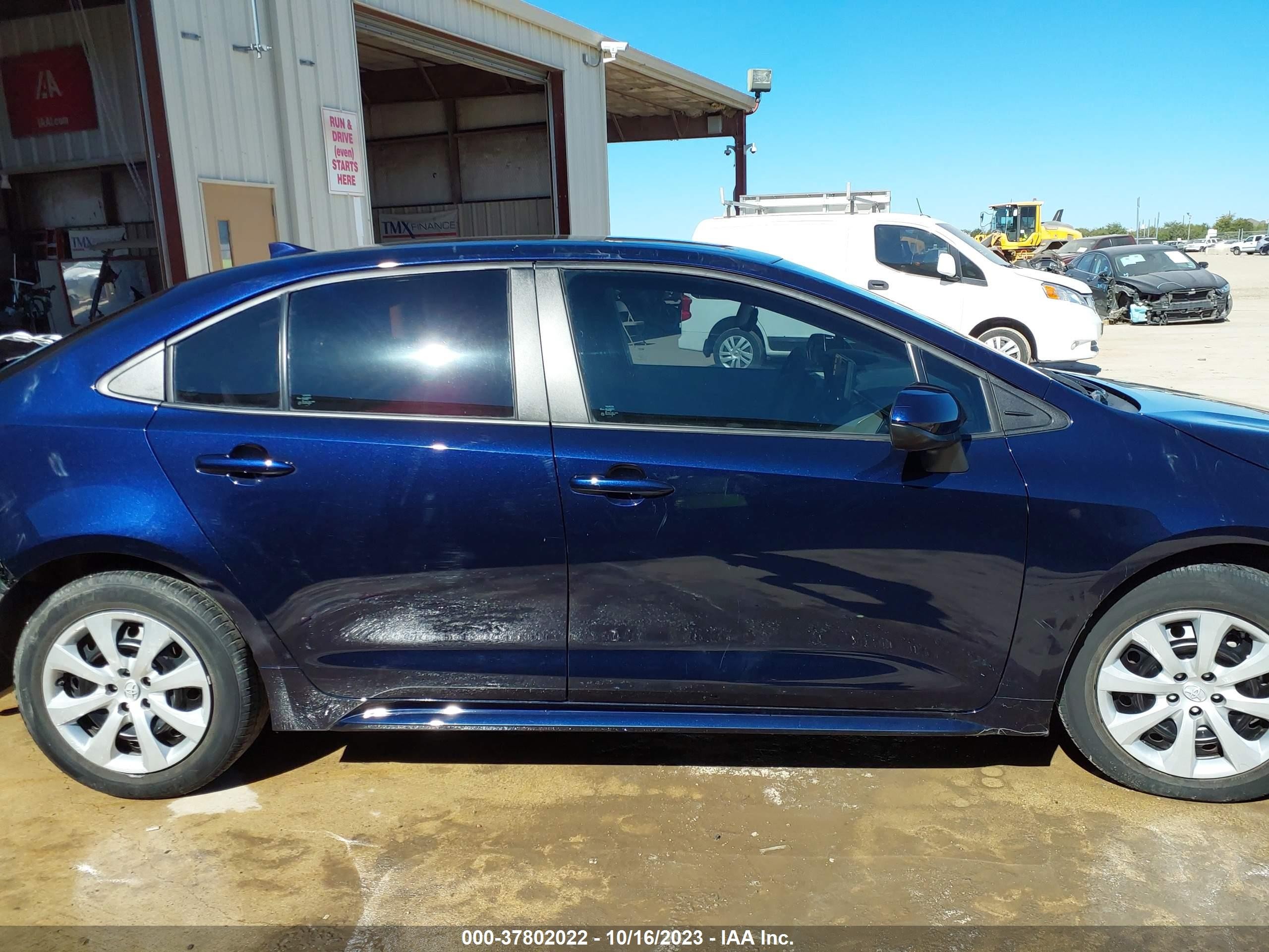 Photo 13 VIN: 5YFEPMAE6NP281365 - TOYOTA COROLLA 